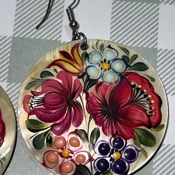 Floral Multicolor Earrings - Picture 3 of 7
